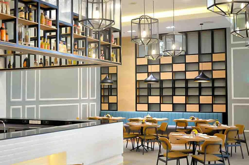 Gumaya Tower Hotel Semarang Kültér fotó