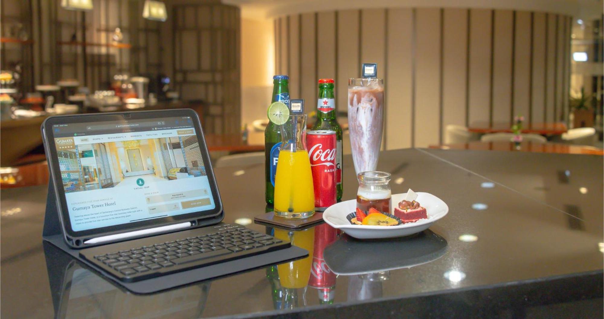 Gumaya Tower Hotel Semarang Kültér fotó