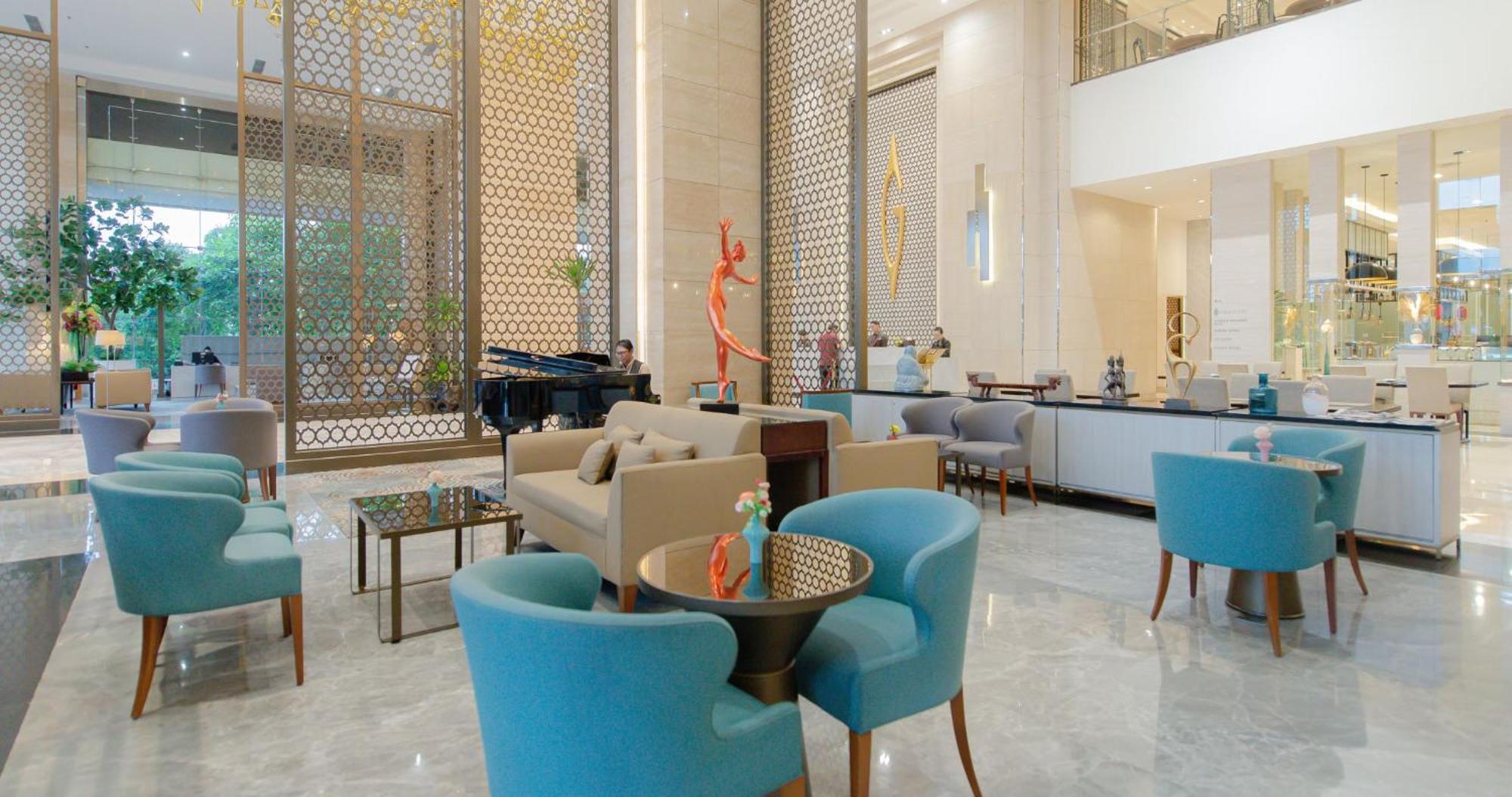 Gumaya Tower Hotel Semarang Kültér fotó